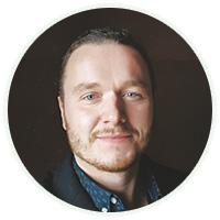 Антон Попов